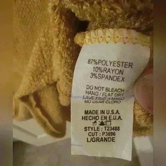 Betsey's Boutique Shop Mustard Long Sleeve Top Size L very soft - Picture 3 of 5